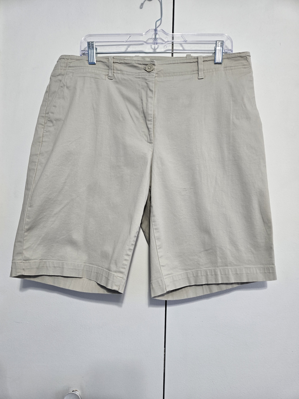 Talbots Women 16W Khaki Bermuda Shorts‎ Beige Stretch Plus Size